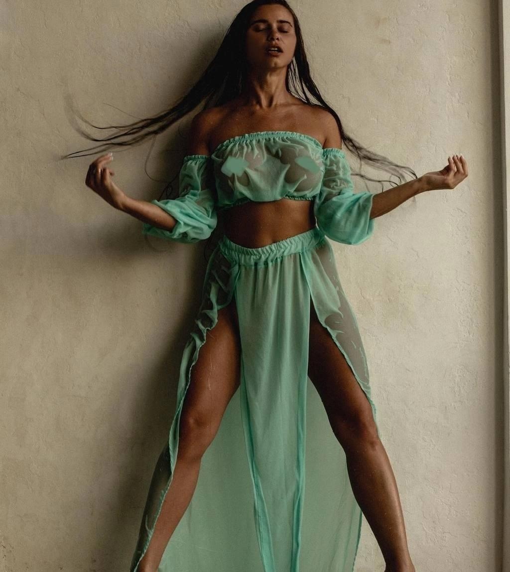 Настенька привлекательная девушка из Соликамска цена от 4000 руб