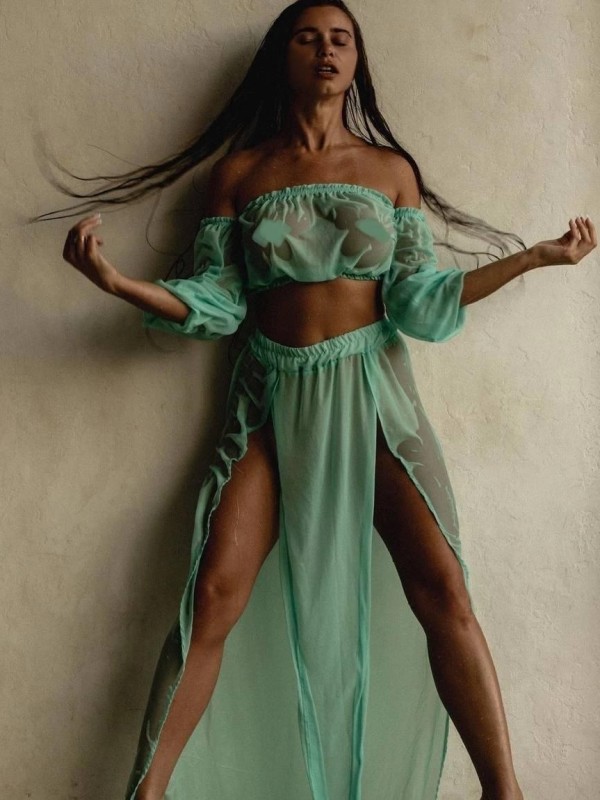 Настенька привлекательная девушка из Соликамска цена от 4000 руб